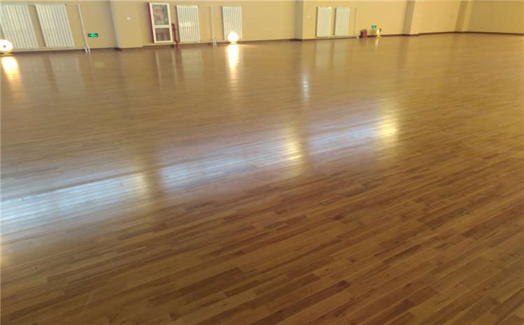 橡膠木舞臺實木地板一平米價格