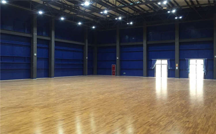 24厚舞臺木地板多少錢一平米？