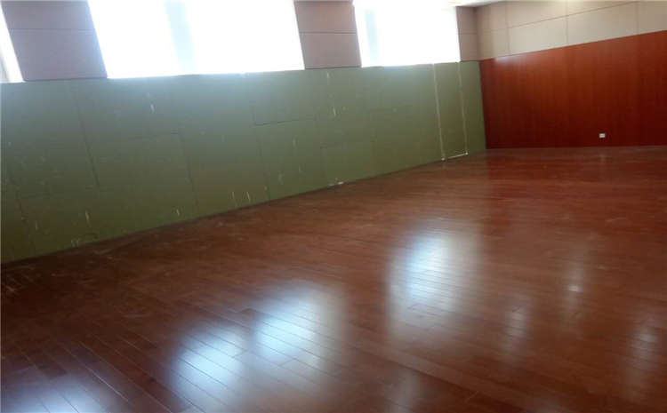 專業的體育木地板怎么翻新