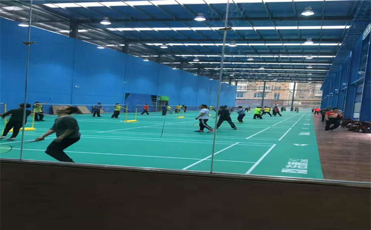 橡膠木木地板籃球館板式龍骨結(jié)構(gòu)