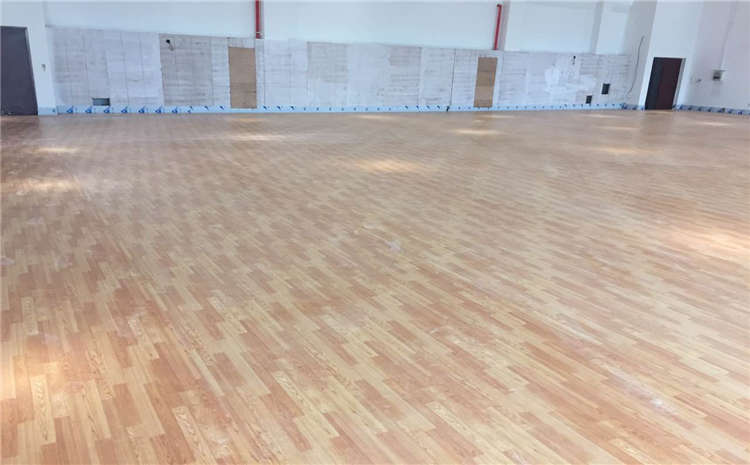 俄勒岡松運動體育地板怎么保養？