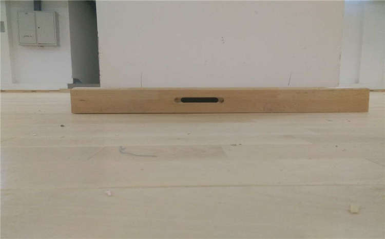 內蒙古楓樺木體育場地板怎么安裝