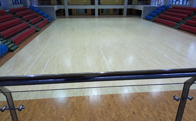 天津柞木體育木地板批發