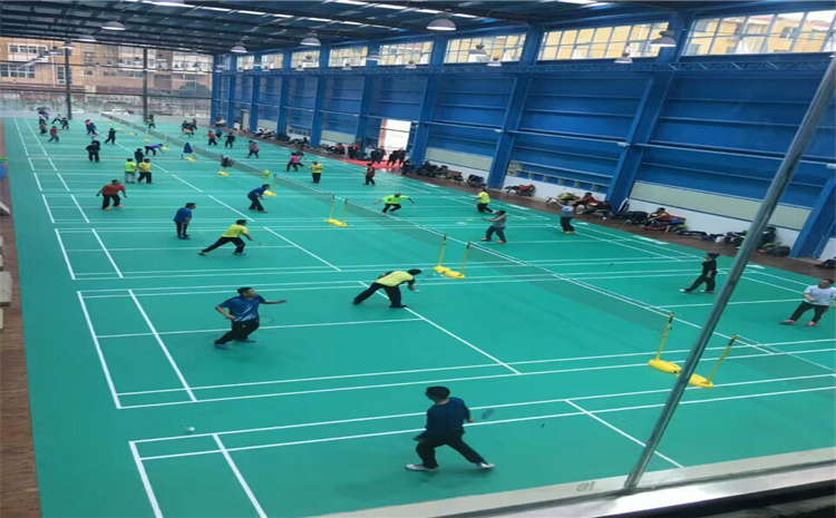 24厚籃球場木地板雙層龍骨結構